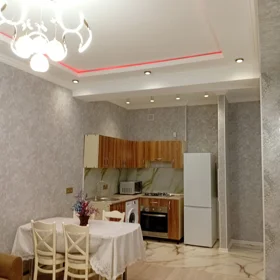 In Baku 70.0 m² apartment is for rent - Image 3