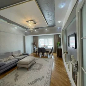 In Baku 65.0 m² apartment is for sale - Image 2