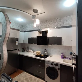 In Baku 65.0 m² apartment is for sale - Image 3