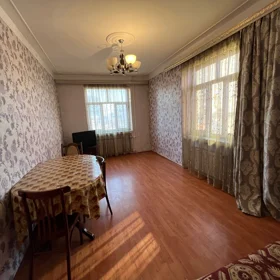 In Baku 65.0 m² apartment is for rent - Image 2