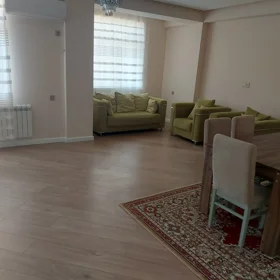 In Baku 130.0 m² apartment is for rent - Image 2