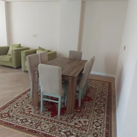 In Baku 130.0 m² apartment is for rent - Image 3