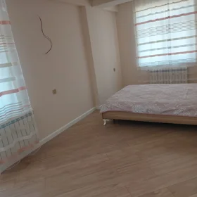 In Baku 130.0 m² apartment is for rent - Image 4