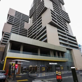 In Baku 110.0 m² apartment is for rent - Image 2