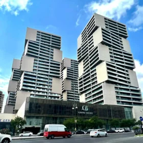 In Baku 110.0 m² apartment is for rent - Image 3