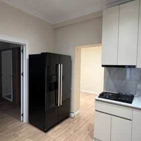 In Baku 65.0 m² apartment is for rent - Image 2