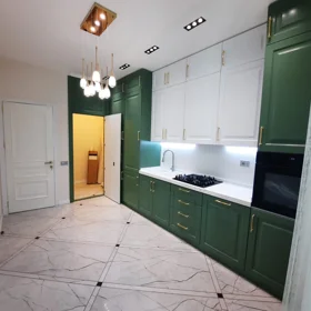 In Baku 140.0 m² apartment is for sale - Image 3