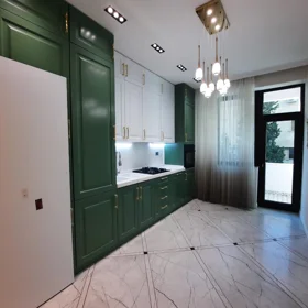 In Baku 140.0 m² apartment is for sale - Image 4