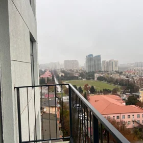 In Baku nan m² apartment is for sale - Image 4