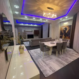 In Baku 150.0 m² apartment is for rent - Image 3