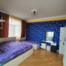In Baku 120.0 m² apartment is for rent - Image 3