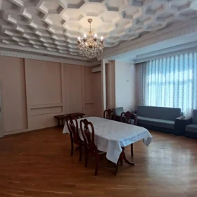 In Baku 130.0 m² apartment is for rent - Image 3
