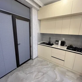 In Baku 65.0 m² apartment is for rent - Image 4