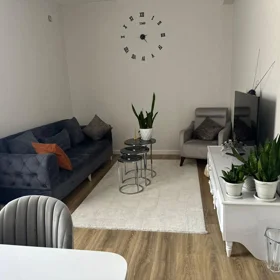 In Baku 65.0 m² apartment is for rent - Image 3