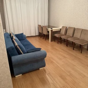 In Baku 70.0 m² apartment is for rent - Image 2