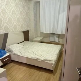 In Baku 70.0 m² apartment is for rent - Image 4