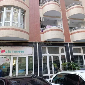 In Baku 137.0 m² apartment is for sale - Image 2