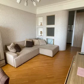 In Baku 70.0 m² apartment is for rent - Image 2