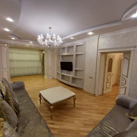 In Baku 100.0 m² apartment is for rent - Image 3