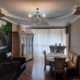 In Baku 150.0 m² apartment is for rent - Image 2