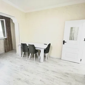 In Baku 70.0 m² apartment is for rent - Image 2