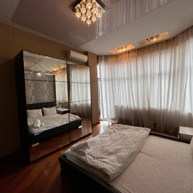 In Baku 210.0 m² apartment is for rent - Image 4