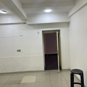 In Baku 80.0 m² commercial is for rent - Image 5