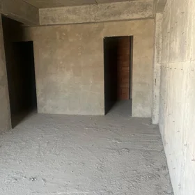 In Baku 185.0 m² apartment is for sale - Image 4