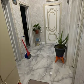 In Baku 160.0 m² house with 4.0 rooms is for sale - Image 5