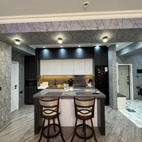 In Baku 100.0 m² apartment is for sale - Image 4