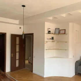 In Baku 80.0 m² apartment is for sale - Image 3