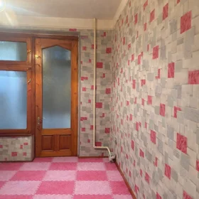 In Baku 100.0 m² apartment is for sale - Image 3