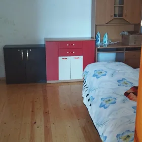 In Baku 65.0 m² house with 3.0 rooms is for sale - Image 5