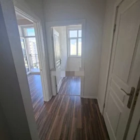 In Baku 40.0 m² apartment is for rent - Image 3