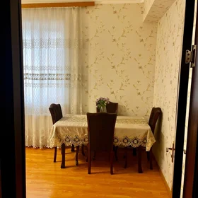 In Baku 90.0 m² apartment is for rent - Image 3