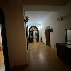 In nan 200.0 m² apartment is for rent - Image 2