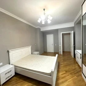 In Baku 110.0 m² apartment is for rent - Image 4