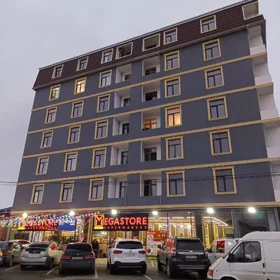 In Baku 83.0 m² apartment is for sale - Image 2