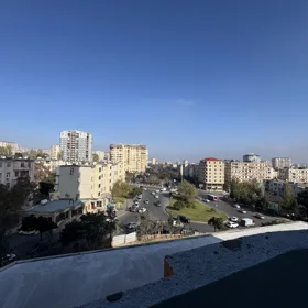 In Baku 117.0 m² apartment is for sale - Image 2