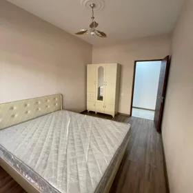 In Baku 65.0 m² apartment is for rent - Image 3