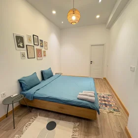 In Baku 102.0 m² apartment is for rent - Image 2