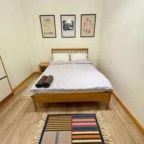 In Baku 102.0 m² apartment is for rent - Image 3