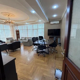 In nan 250.0 m² office is for rent - Image 2