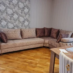 In Baku 150.0 m² apartment is for rent - Image 2