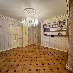 In Baku 236.0 m² apartment is for rent - Image 2