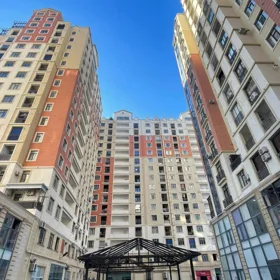 In Baku 70.0 m² apartment is for sale - Image 2