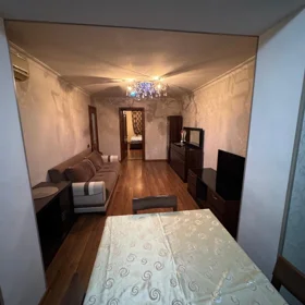 In Baku 70.0 m² apartment is for rent - Image 2