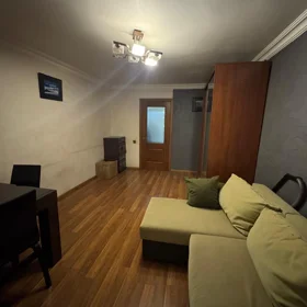 In Baku 70.0 m² apartment is for rent - Image 3