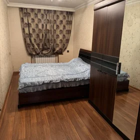 In Baku 70.0 m² apartment is for rent - Image 4