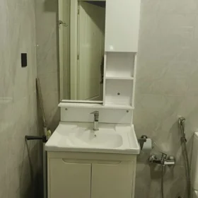 In Baku 90.0 m² apartment is for rent - Image 5